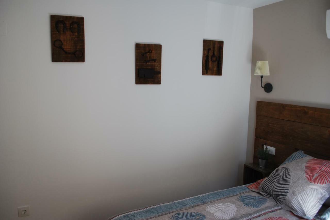 Apartamentos Rurales El Trillo Malpartida De Plasencia Exteriör bild
